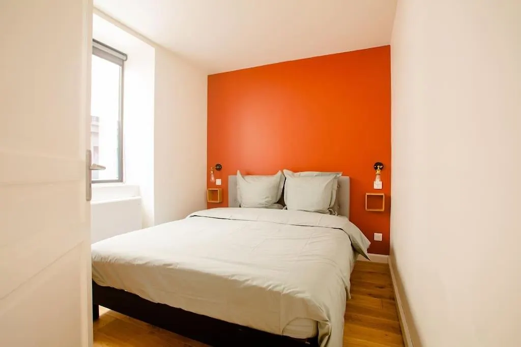 Quiet Apartment, Lively Area,Next To Eiffel Tower. Parigi